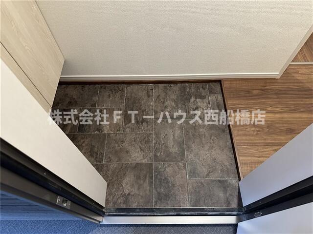 リーブルファイン船橋栄町の玄関