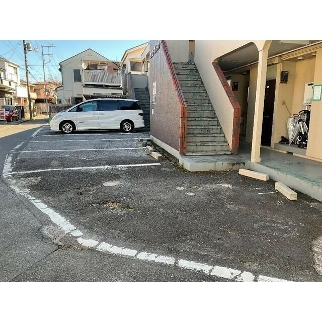 第一ローズハイツの駐車場