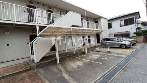 プライム・テスタの駐車場