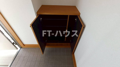 プライム・テスタの玄関