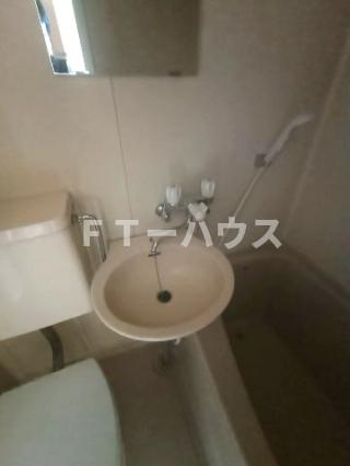 美工中山ハイツの洗面所