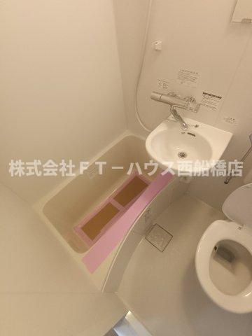 美工中山ハイツの浴室