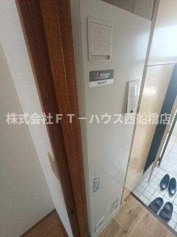 美工中山ハイツの玄関