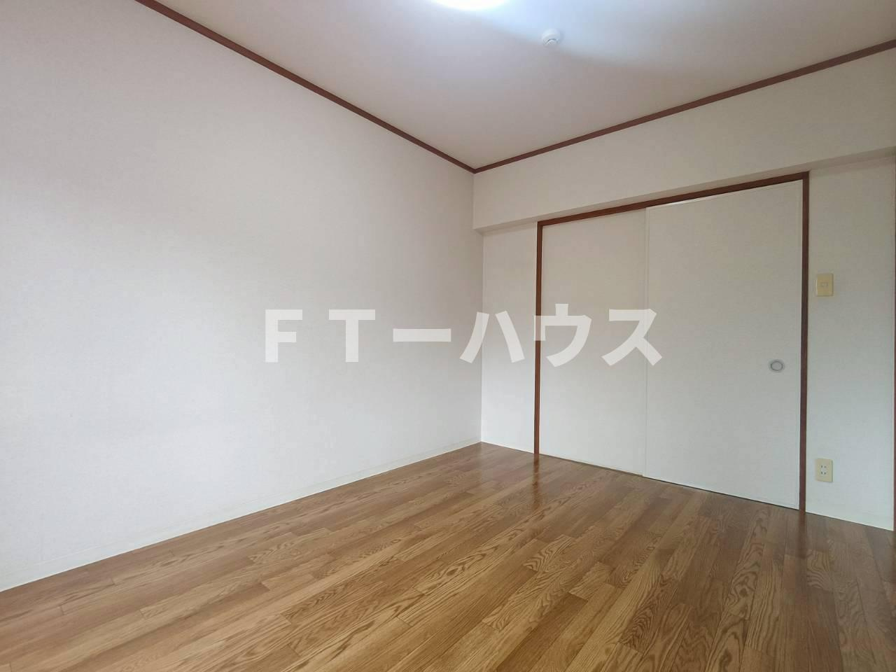 アイエムハイツ東中山の洋室