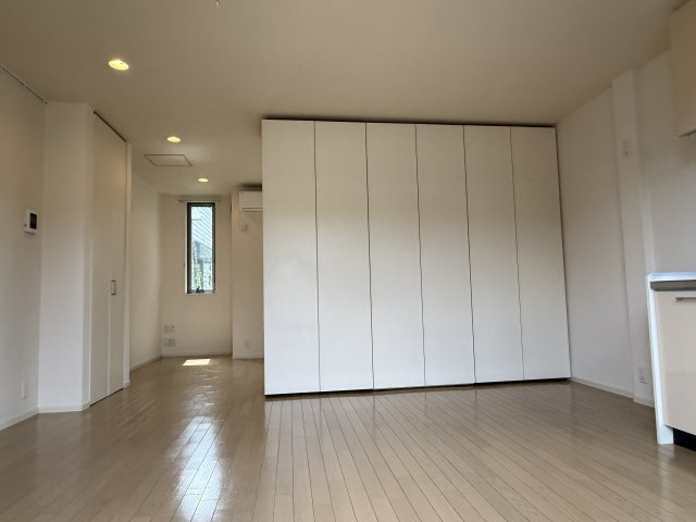 ガーデン欅　南棟の居間・リビング|同建物別室参考写真