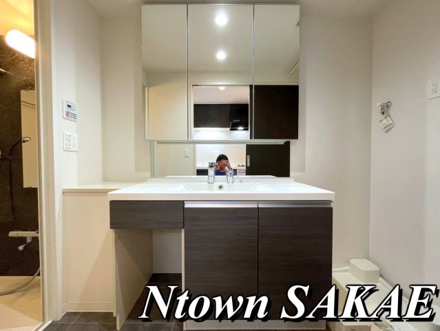 【独立洗面台】 | カスタリア新栄Ⅱ | 朝の身支度には欠かせない独立洗面化粧台