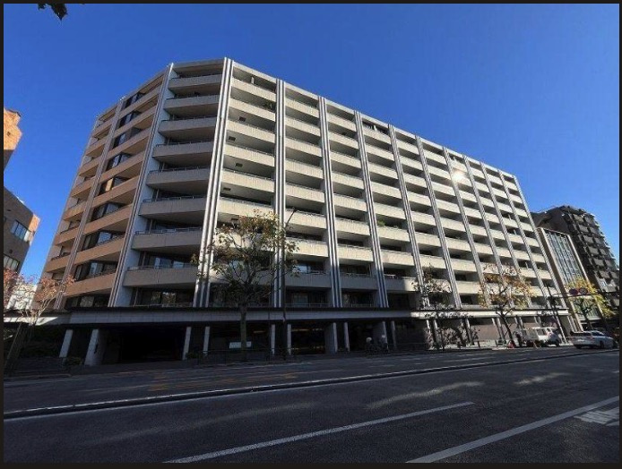 ★仲介手数料無料★MAJESTYHHOUSE 新宿御苑パークナードの外観