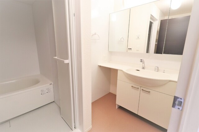 【洗面所】 | イオス　B棟 | 202　洗面所
