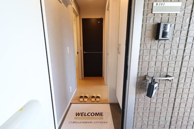 【玄関】 | イオス　B棟 | 202　玄関