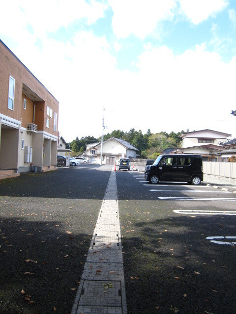 モデレイト　Ⅱの駐車場