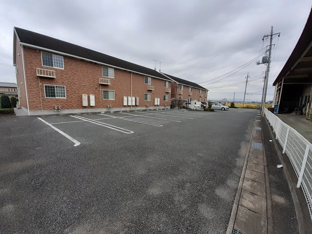 サンリット　Ⅰの駐車場