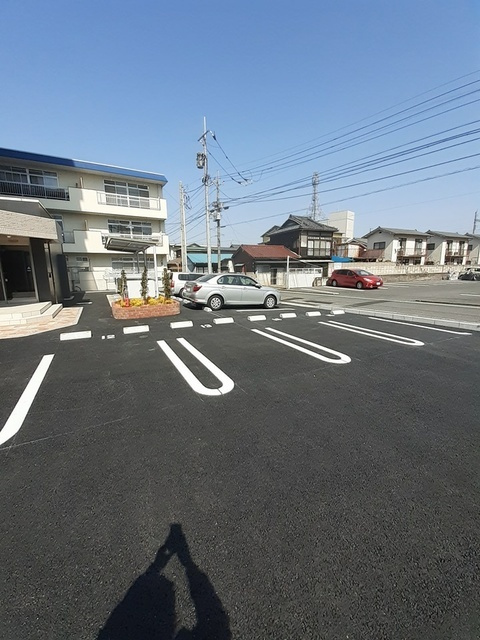 グランシャトル　高崎の駐車場