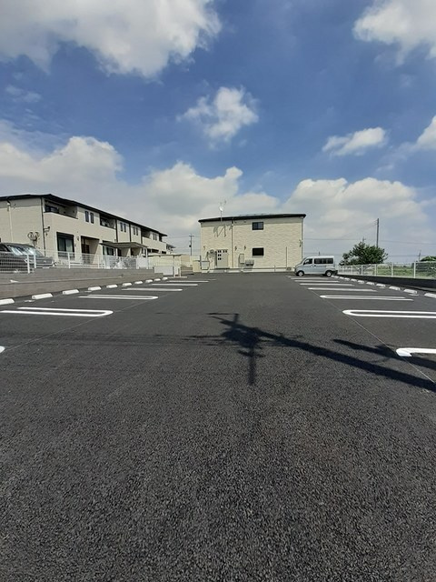 サニーガーデン　Ⅳの駐車場