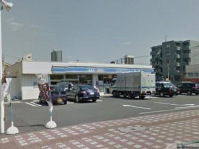 ローソン八王子南新町店 169m