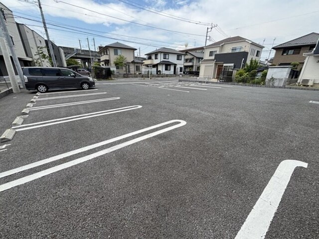 メゾンレジデンスの駐車場|駐車場