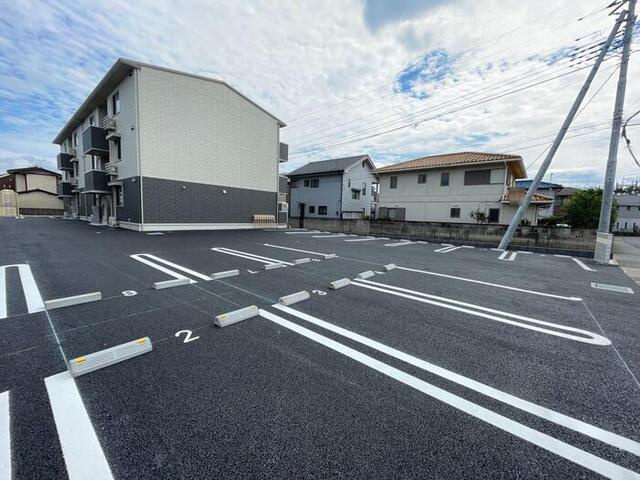 メゾンレジデンスの駐車場|駐車場