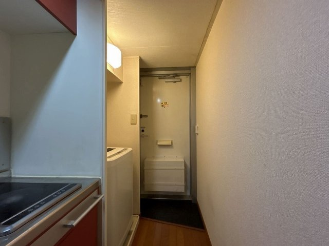 レオパレスラギの玄関