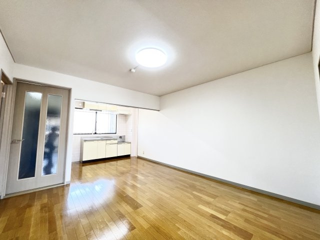 ガーデンプレイスめいわの居間・リビング|※別部屋参考写真