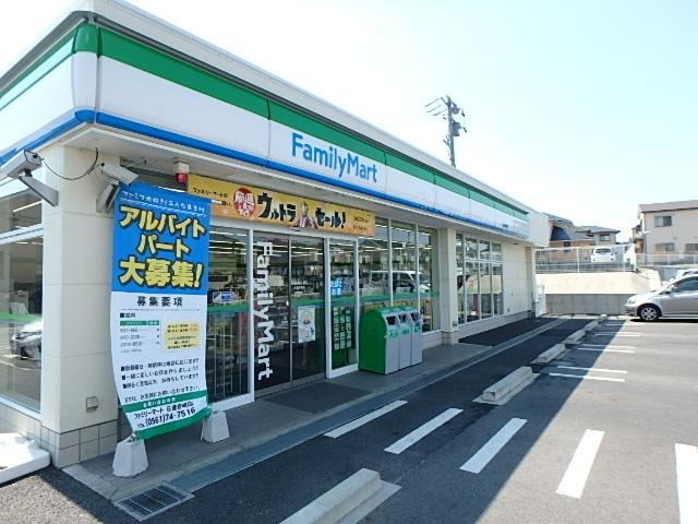 Ｐｒｏｎｉｔｙの周辺|ファミリーマート日進岩崎店まで306ｍ