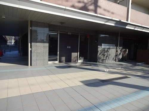 【エントランス】 | ライオンズ柏原駅前クラウンスクエア | エントランス