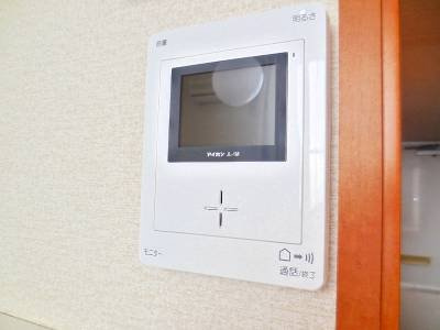 レオパレスＭＫⅢのその他|モニター付きインターフォンで急な来客にも慌てません。