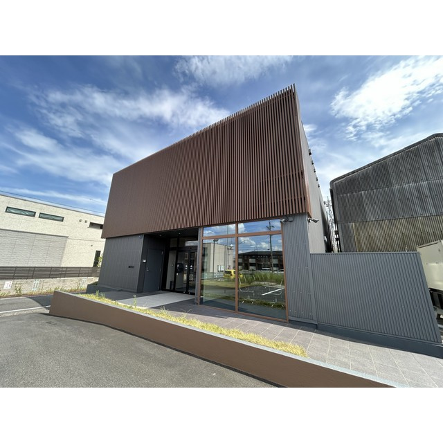 瑞穂市生津外宮東町２丁目の事務所の外観