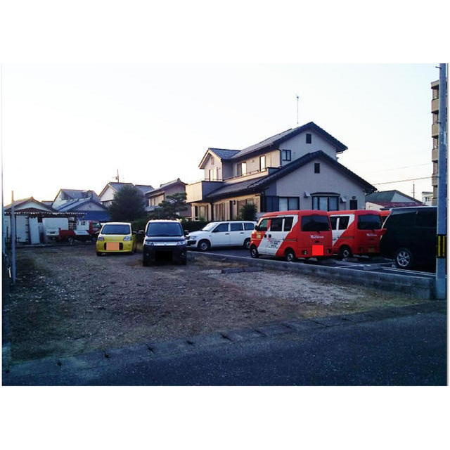 岐阜市鏡島精華１丁目の駐車場