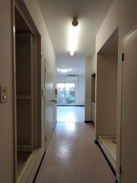 パークアベニュー椎木の玄関|別部屋の写真を掲載してます。