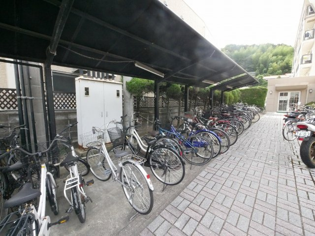 パークアベニュー椎木の駐車場