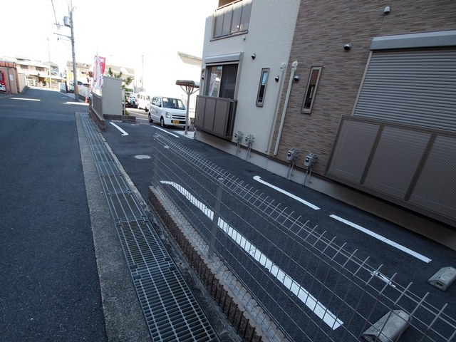 サウスボニート2の駐車場