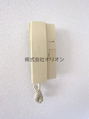 【セキュリティ】 | エメラルドマンションＩ／エメラルドマンションワン | インターホンです。