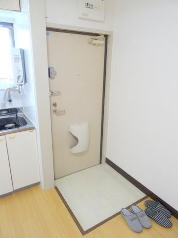 広瀬ハイツの玄関