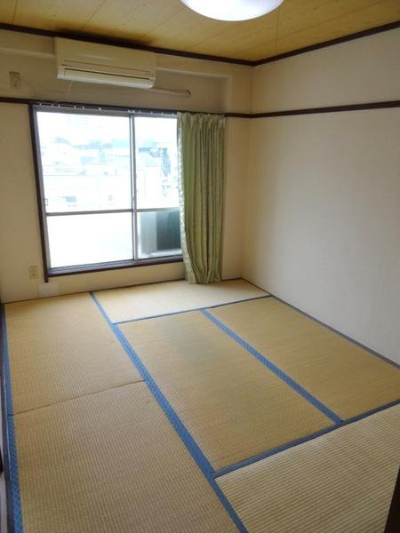 シャトーナカタの和室|★エアコン完備★