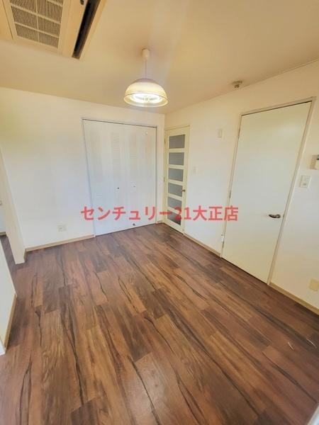 デイズハイツ港晴の居間・リビング