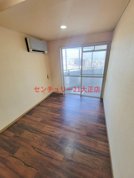デイズハイツ港晴の洋室