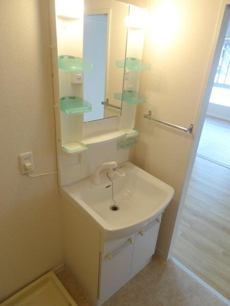大阪市大正区三軒家東１丁目の賃貸マンションの洗面所|★脱衣所広い★
