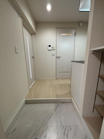 【玄関】 | テングッド城西
