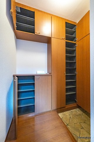 クレアール朝陽の玄関