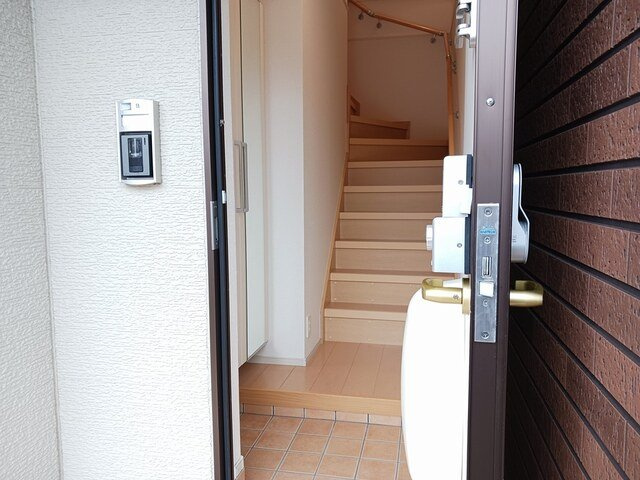 シェル・トゥールＢの玄関|収納もある玄関です