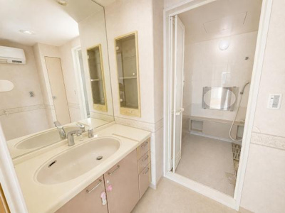 【独立洗面台】 | サーパス南町中古マンション | 洗面台