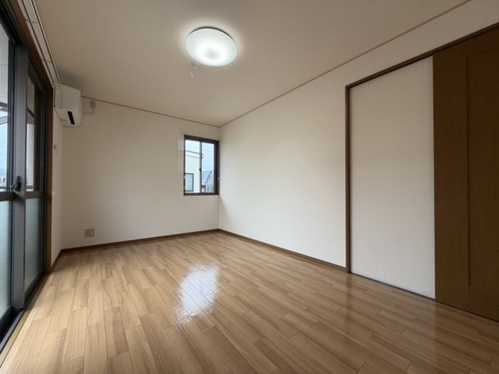 福井狐橋０戸建D-rooomの洋室