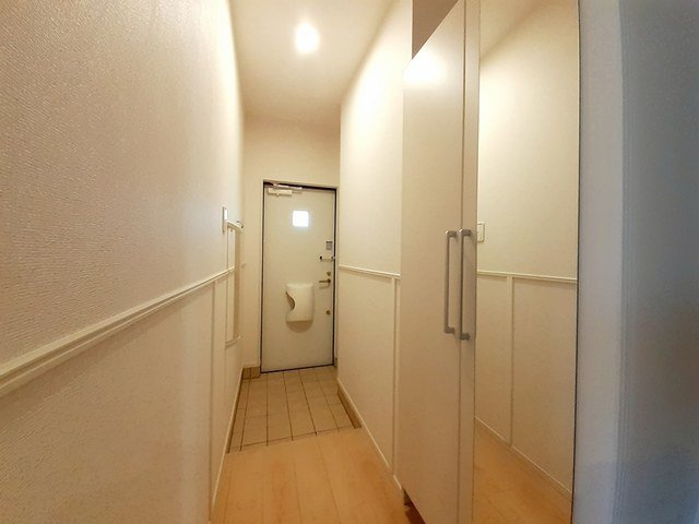 ラフレシールの玄関