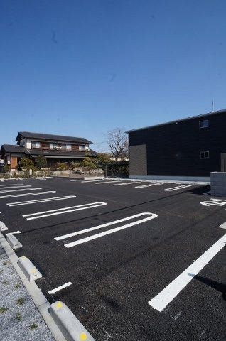 グランツＹＨ　Ⅲの駐車場