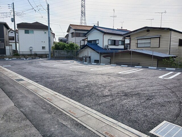 サンシェールの駐車場