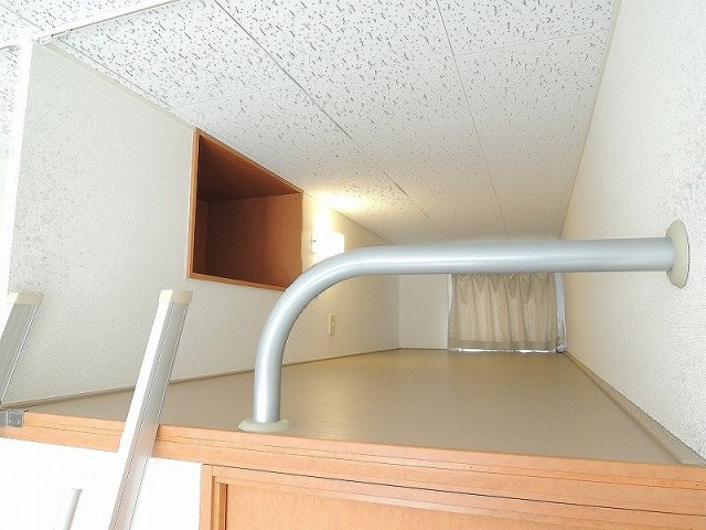 レオパレス希林館の寝室|ロフト