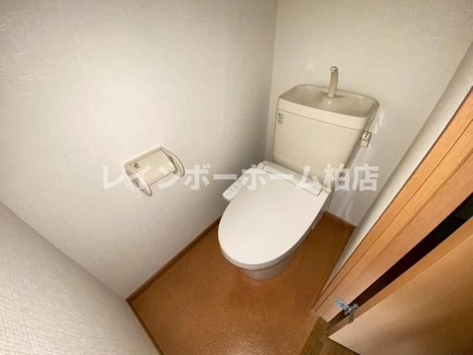 特典：仲介手数料が無料です!!のトイレ|落ち着いた色調のトイレです
