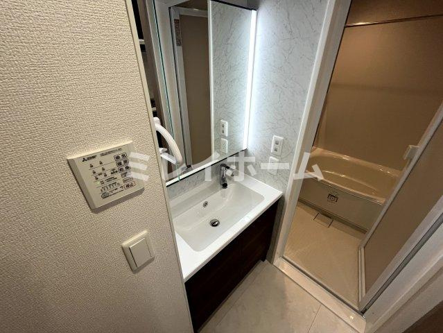 セレスティア中央Ⅱの独立洗面台