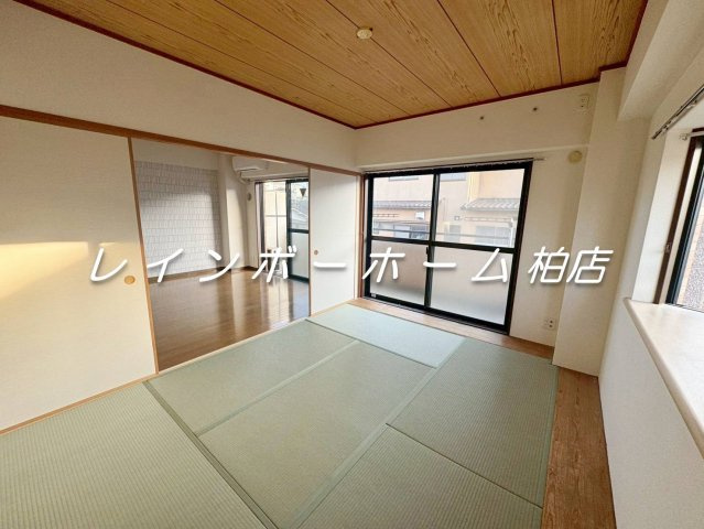 仲介手数料（賃料の1.10ヵ月）の50％OFF対象物件！の寝室|別部屋。参考写真。