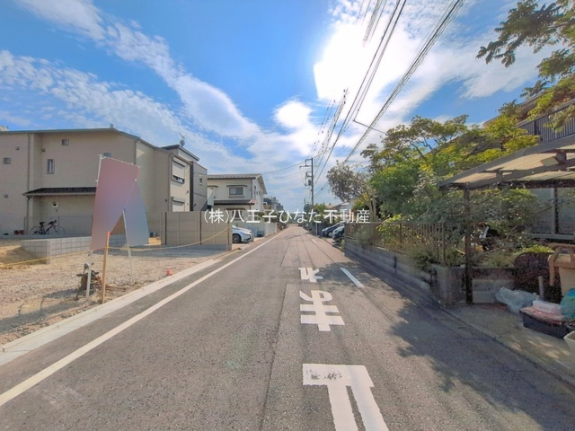 『八王子市土地』八王子市鹿島945-56【仲介手数料無料】の前面道路含む現地写真|～仲介手数料無料☆八王子ひなた不動産～八王子市鹿島　売地