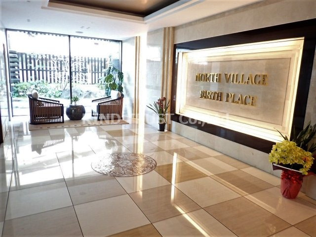 NORTH VILLAGE BIRTH PLACEのロビー|ゆとりのあるロビーです